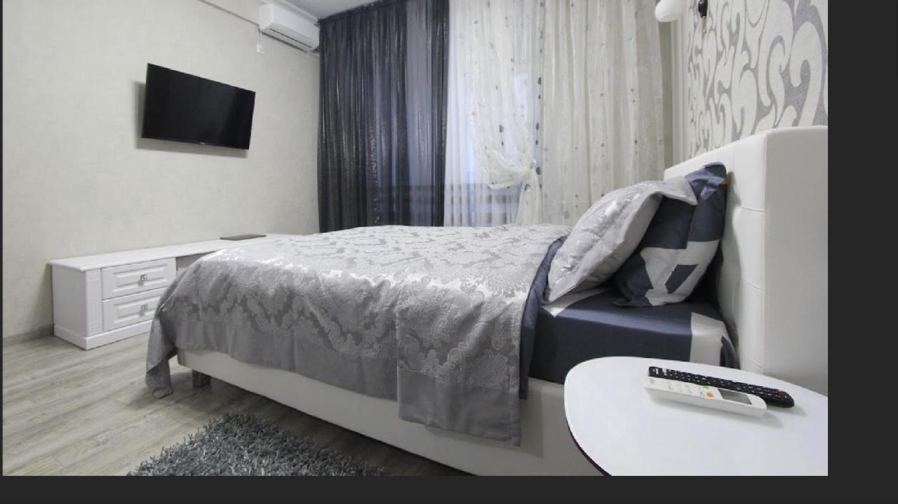 Luxury Exclusive Apartments Skyhouse Exfactor Chisinau Bagian luar foto