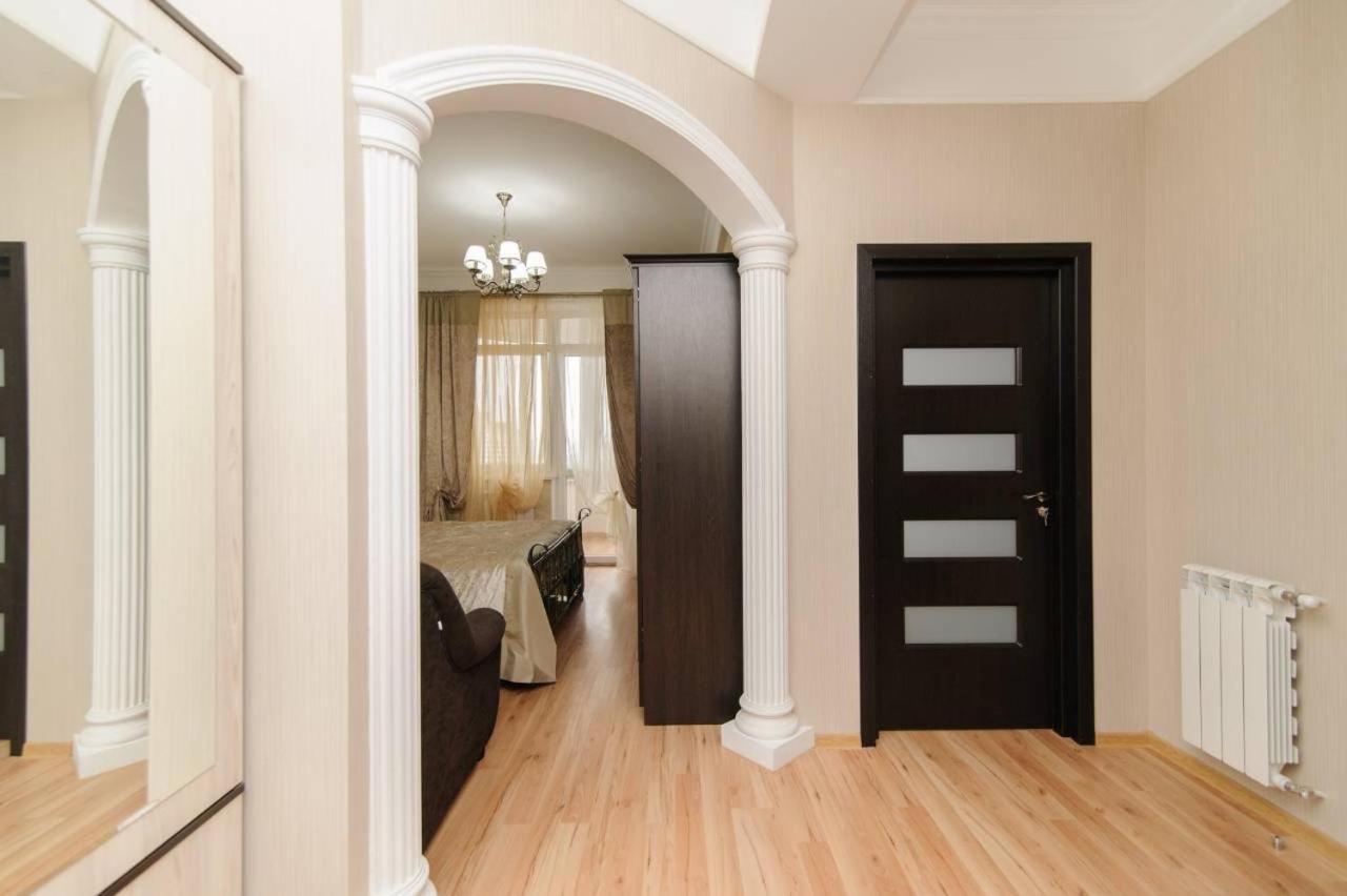 Luxury Exclusive Apartments Skyhouse Exfactor Chisinau Bagian luar foto